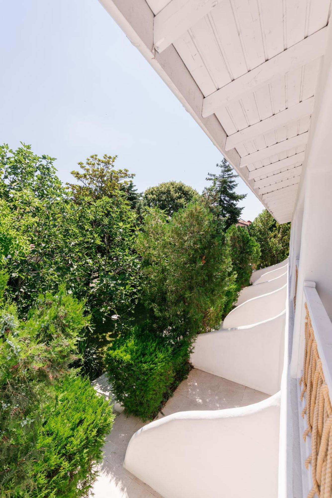 Friends Family Hotel Лозенець Екстер'єр фото